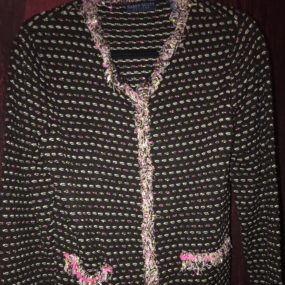 4/$25 Karen Scott stylish and warm cardigan